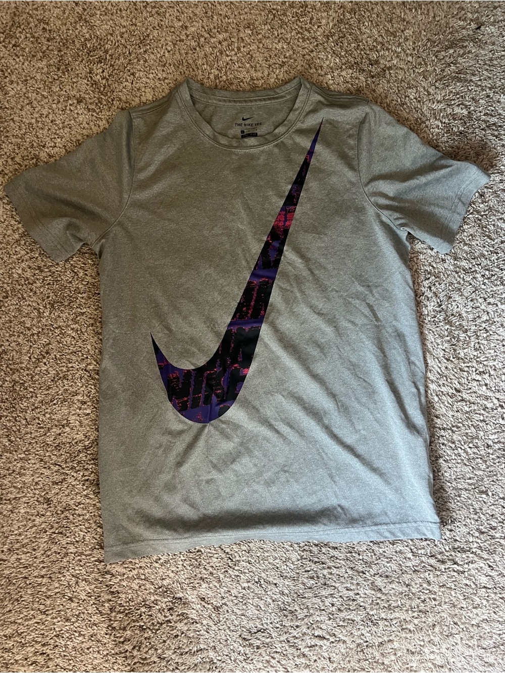 Nike Boys Gray Dri-Fit T-shirt Size Large